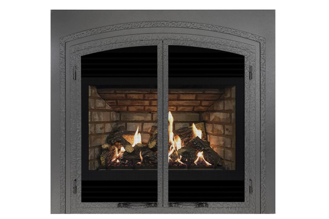 F040 - Metal Fireplace - Refractory Panels - Covered Bridge Professional  Home Inspections